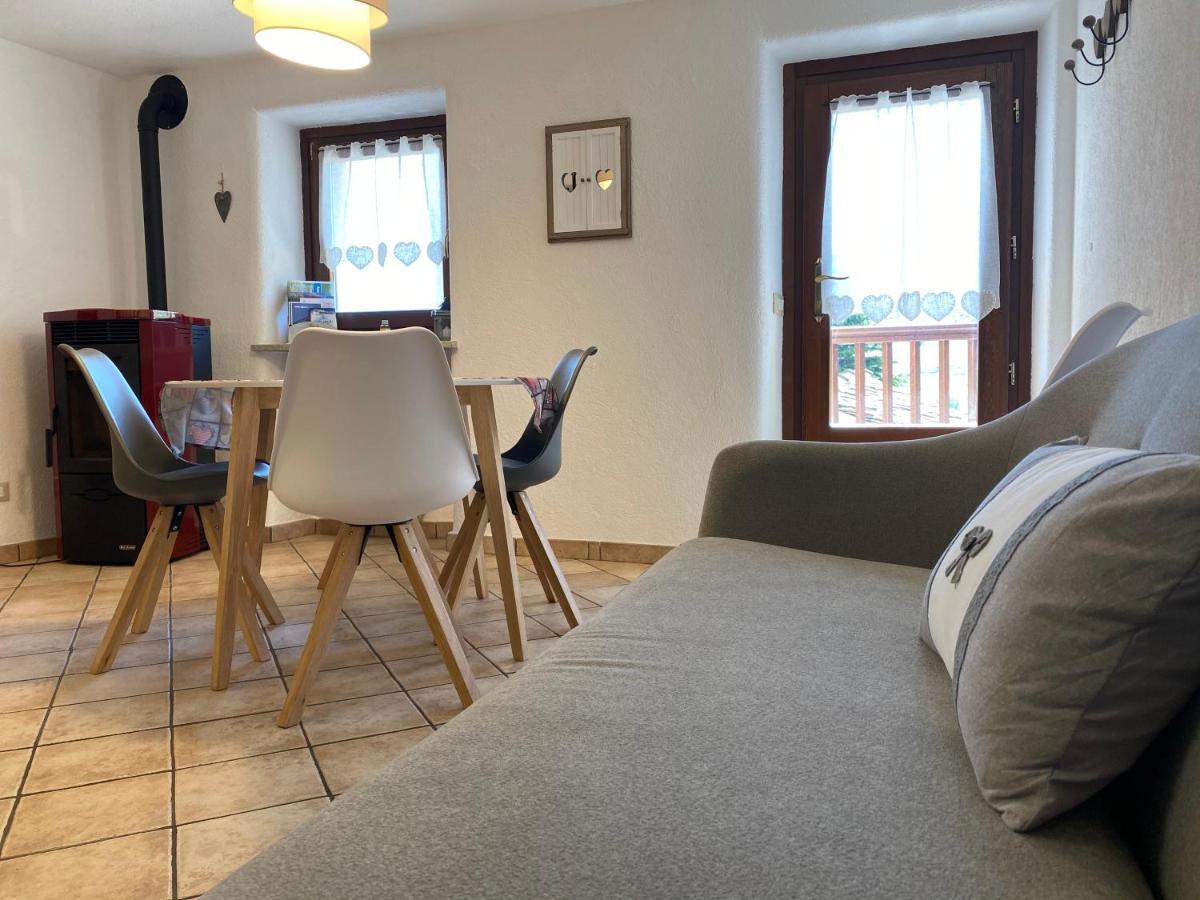 Appartement Grenier du Coeur - Aoste Extérieur photo