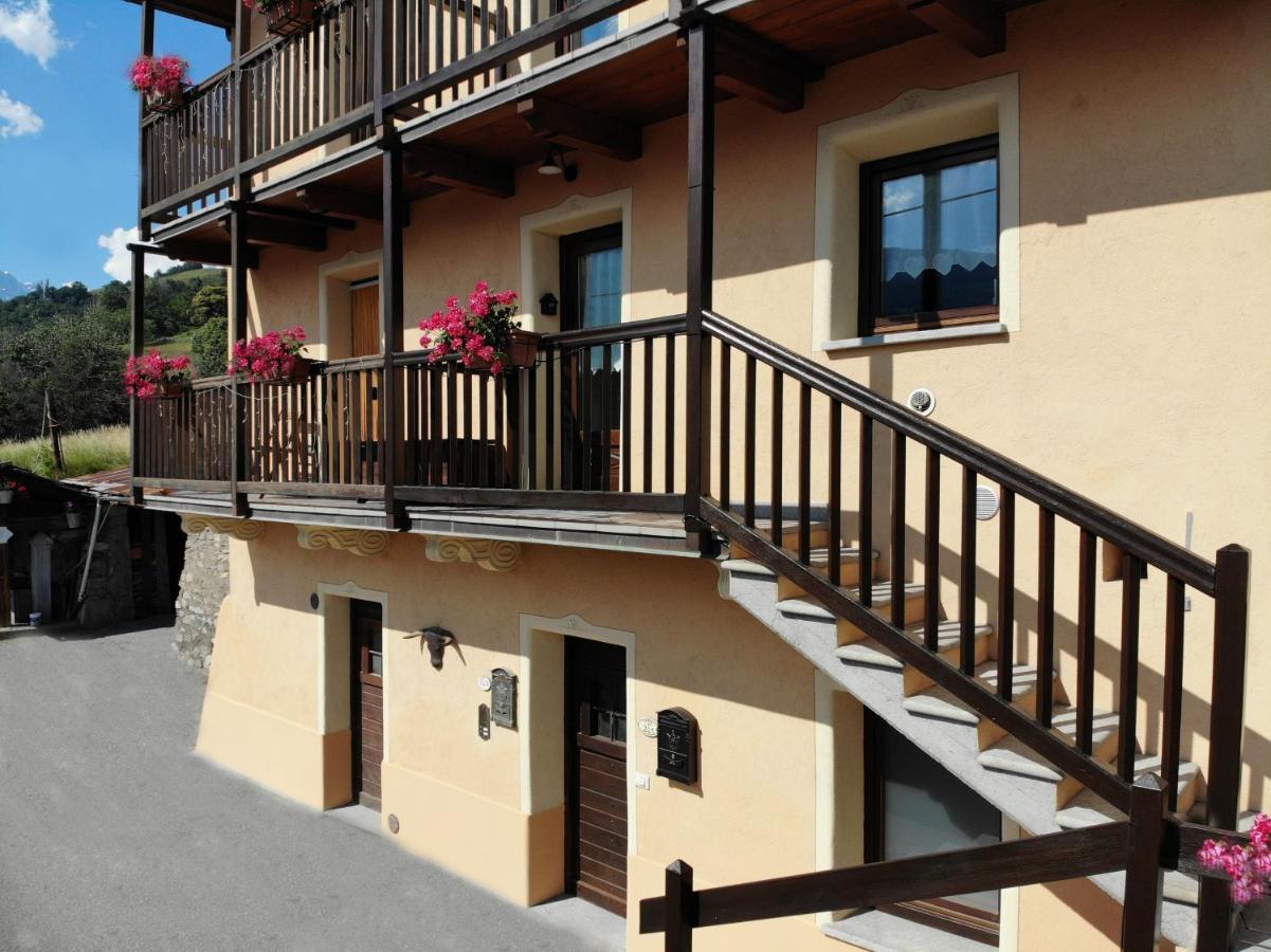 Appartement Grenier du Coeur - Aoste Extérieur photo
