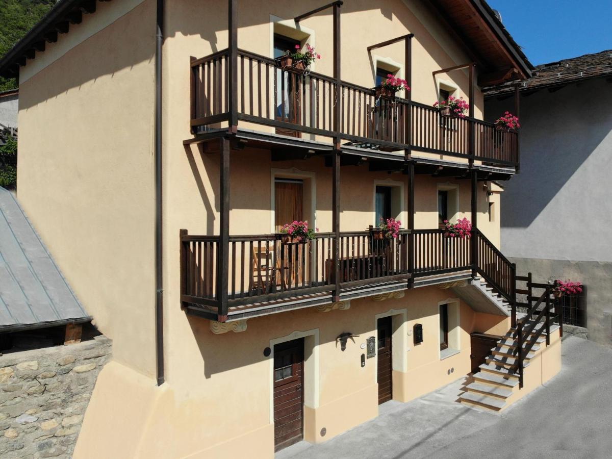Appartement Grenier du Coeur - Aoste Extérieur photo